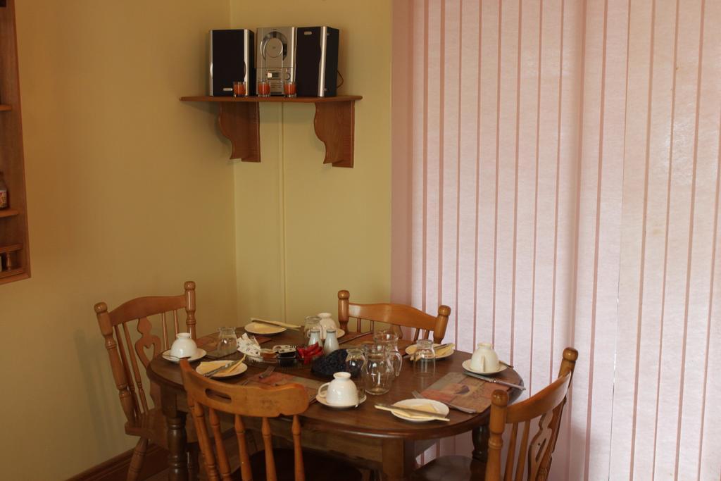 Gardenfield House Bed & Breakfast H91Vh02 Galway Exterior photo
